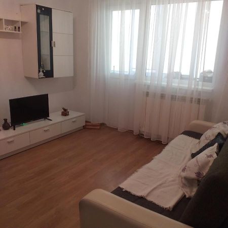 Apartament Aiud Lägenhet Exteriör bild